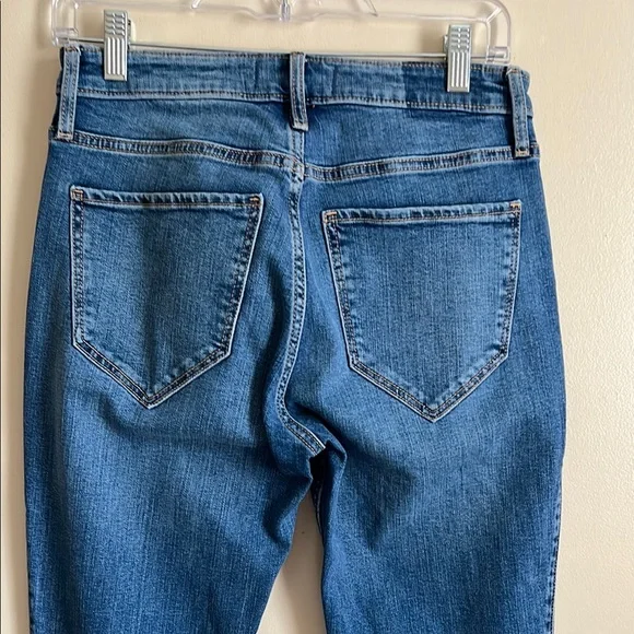 Abercrombie The Flare Ultra High Rise Jean - Picture 3 of 8